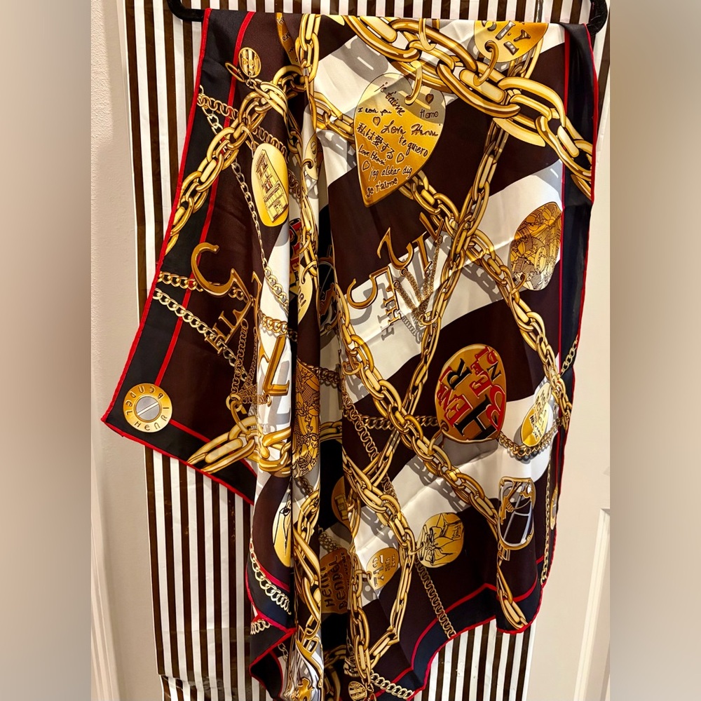RARE HENRI BENDEL Silk Square Scarf Brown/Black/White/Gold Stripe/Chain Locket